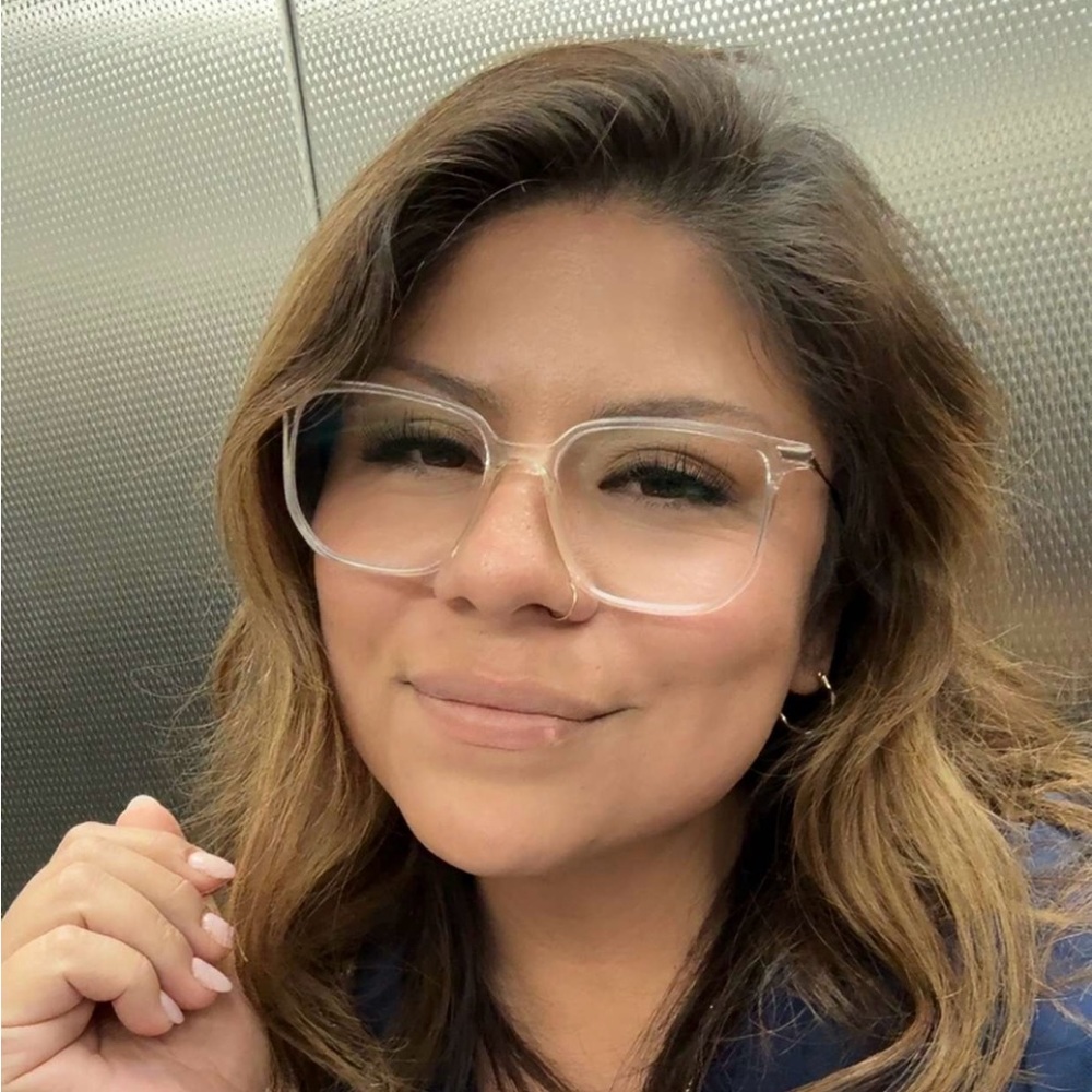 Meet your Posher, Alyssia